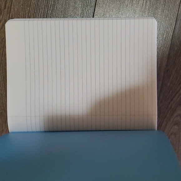 New Hello Kitty composition book - Picture 3 of 3